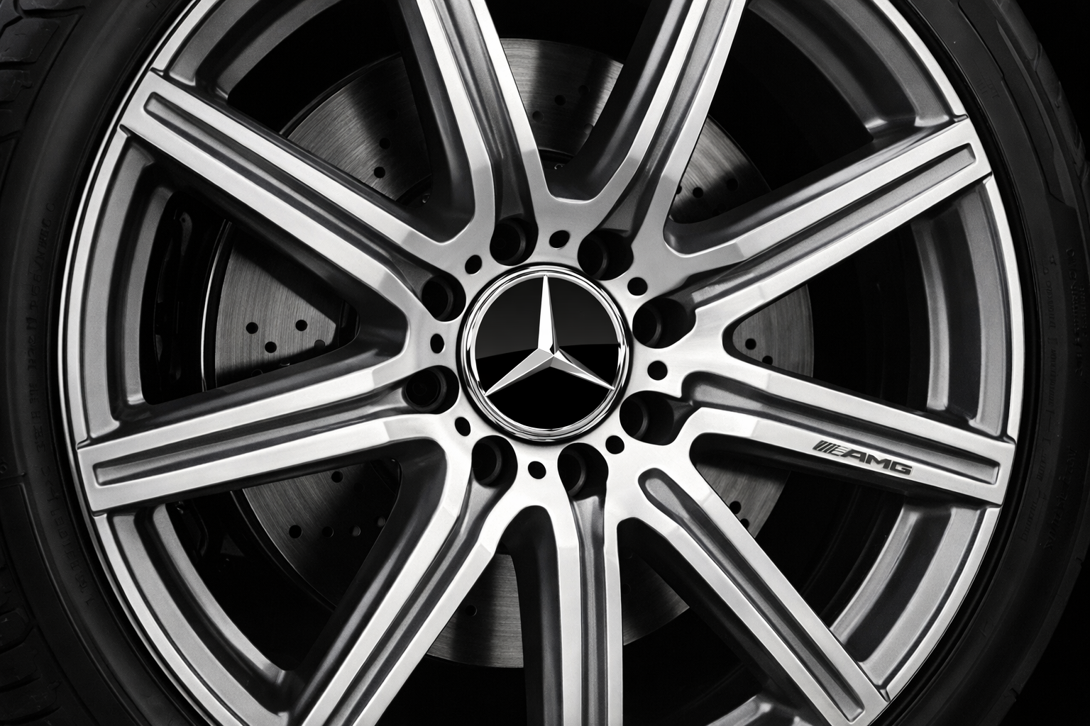 Mercedes-Benz 75mm Black & Silver Wheel Center Caps – 4 Pack