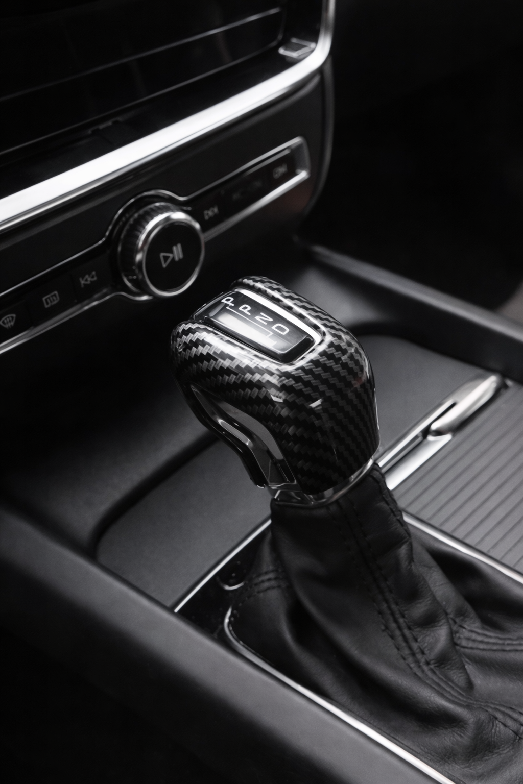 Carbon Fiber Gear Shifter Cover – Fits Volvo Models with the Same Gear Shifter