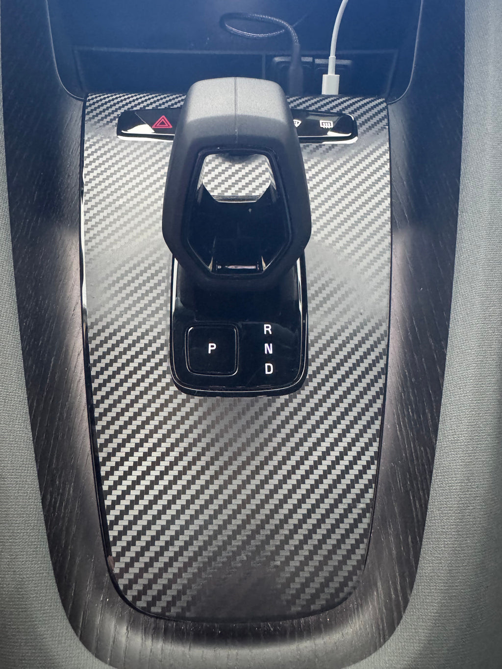 Polestar 2 Center Console Precut Vinyl Wrap - Wood/Brushed steel/Carbon fibre